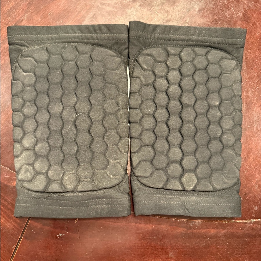 Black Padded Knee pads